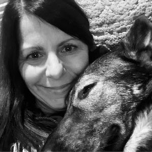 Meet your Posher, Cara